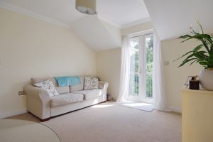 Lounge/Diner- click for photo gallery